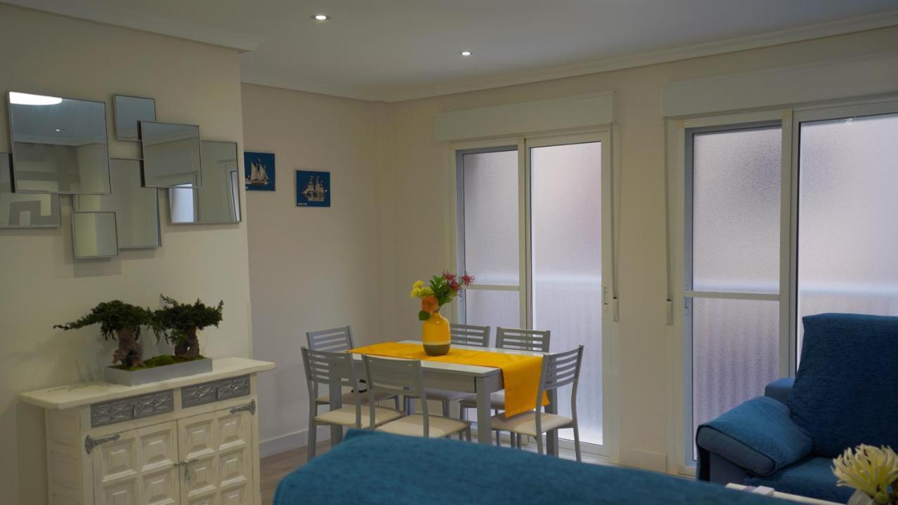 Stylish & Spacious Family Apartment Near Beach & Vibrant Historic Market Alicante Buitenkant foto