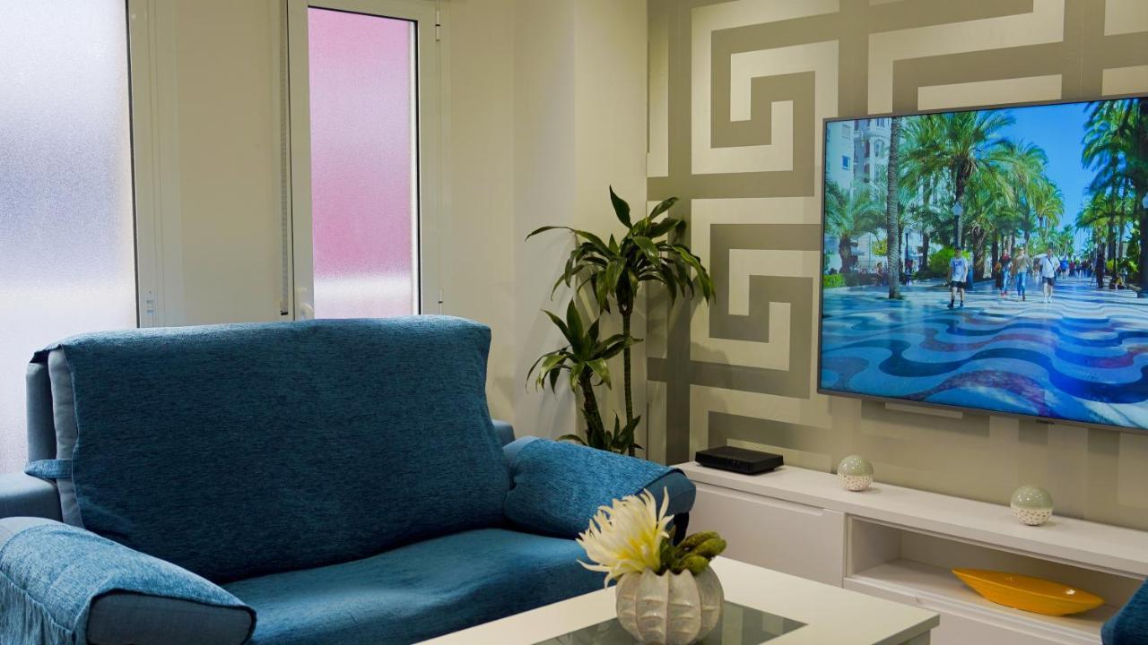 Stylish & Spacious Family Apartment Near Beach & Vibrant Historic Market Alicante Buitenkant foto