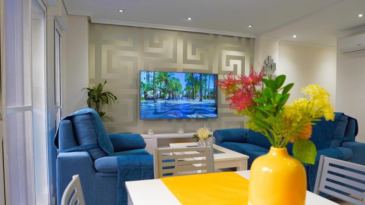 Stylish & Spacious Family Apartment Near Beach & Vibrant Historic Market Alicante Buitenkant foto