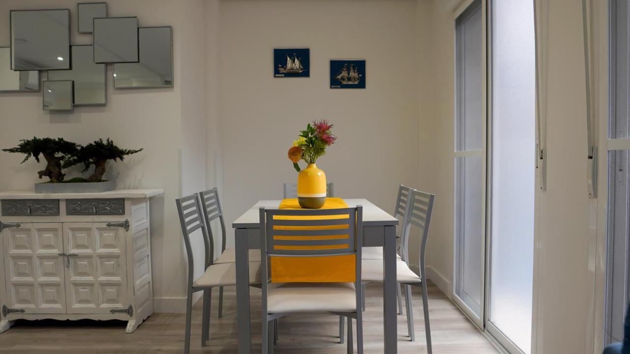 Stylish & Spacious Family Apartment Near Beach & Vibrant Historic Market Alicante Buitenkant foto