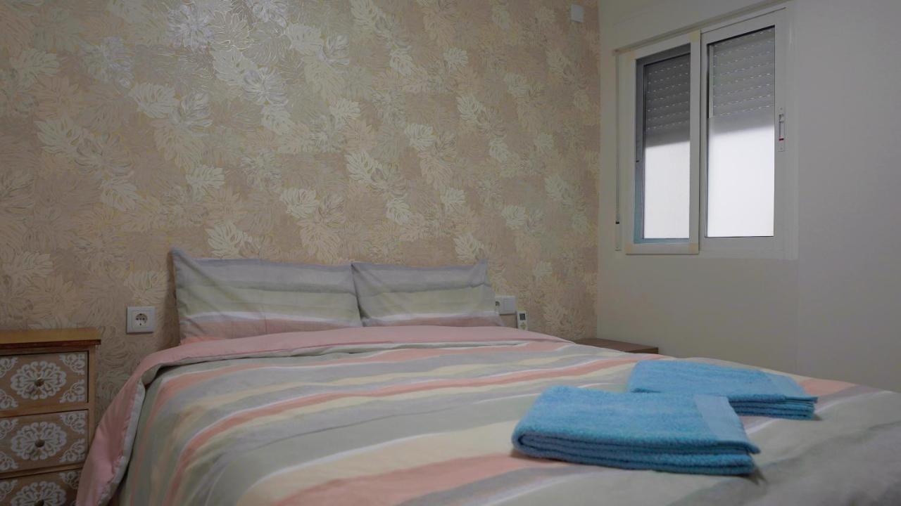 Stylish & Spacious Family Apartment Near Beach & Vibrant Historic Market Alicante Buitenkant foto