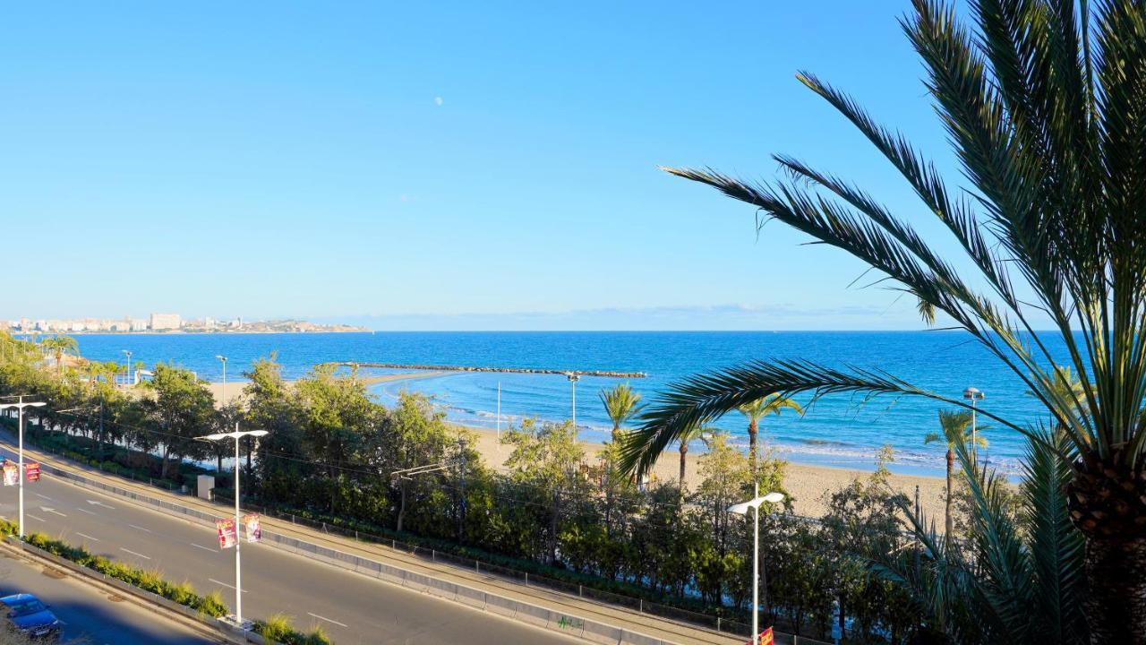 Stylish & Spacious Family Apartment Near Beach & Vibrant Historic Market Alicante Buitenkant foto
